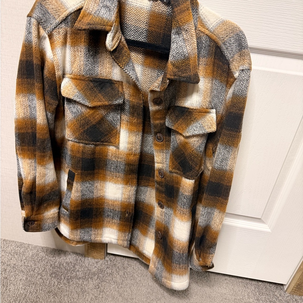 Plaid Button-Up Women's Jacket